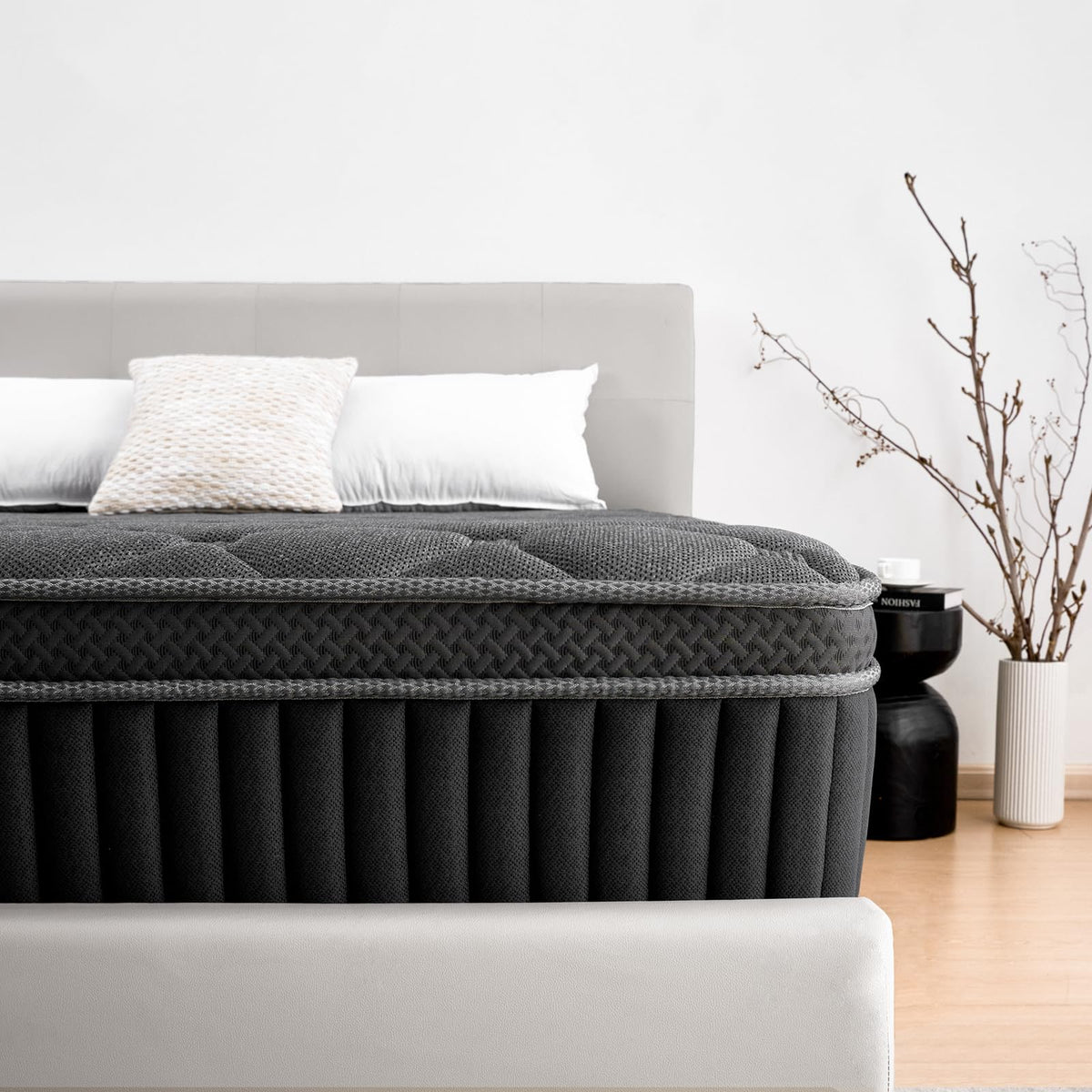 Full Size 12 Inch Hybrid Mattress H166954