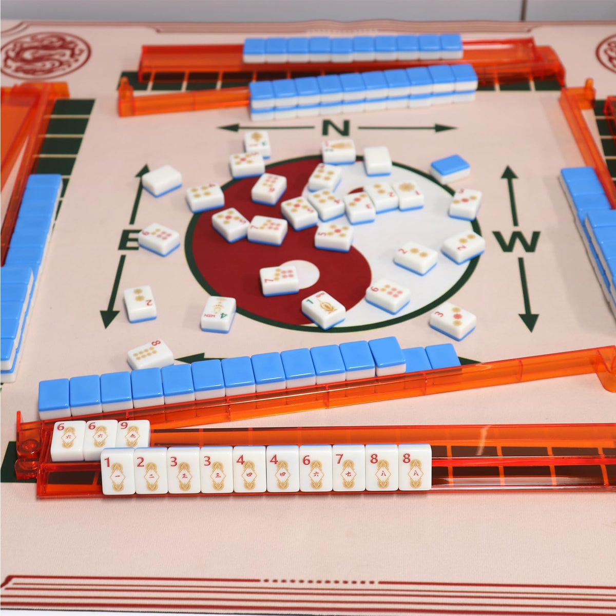 Set of 4 Compact Plastic Mahjong Racks with Pushers Q577396